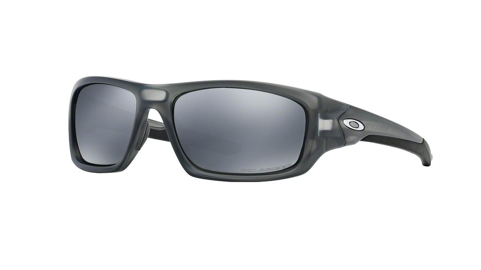 Oakley VALVE OO9236 Progressive Prescription Sunglasses OO9236-923606-60 - Lens Diameter 60 mm, Frame Color Matte Grey Smoke