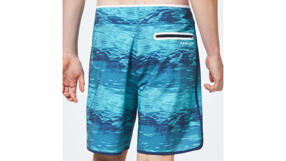 Oakley Water Boardshort 19 - Mens, Blue Water Print, 31, FOA400211-93Q-31