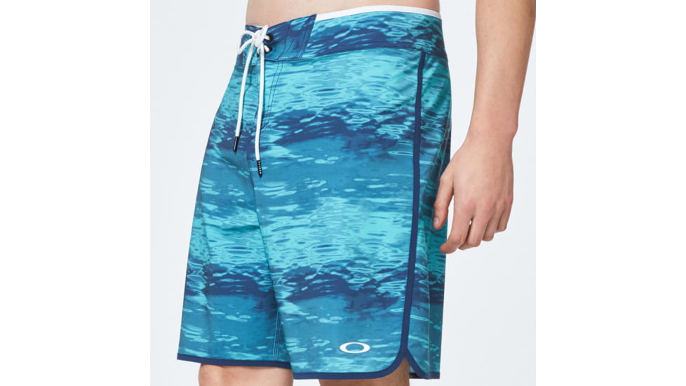 Oakley Water Boardshort 19 - Mens, Blue Water Print, 31, FOA400211-93Q-31