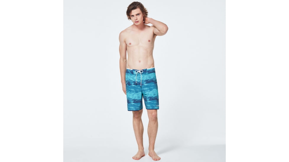 Oakley Water Boardshort 19 - Mens, Blue Water Print, 31, FOA400211-93Q-31