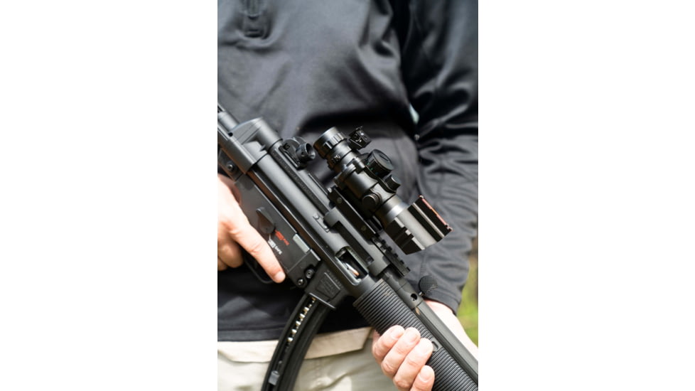 Osprey Global 4x32mm LPVO 30mm Tube Rifle Scope, Second Focal Plane, MilDot Reticle, Black, 4x32MDG