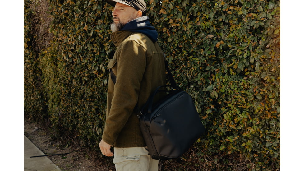 Peak Design 25L Travel Weekender, Black, Large, BTRW-25-BK-2