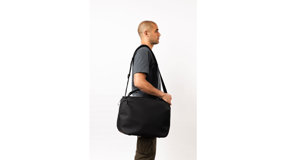Peak Design 25L Travel Weekender, Black, Large, BTRW-25-BK-2