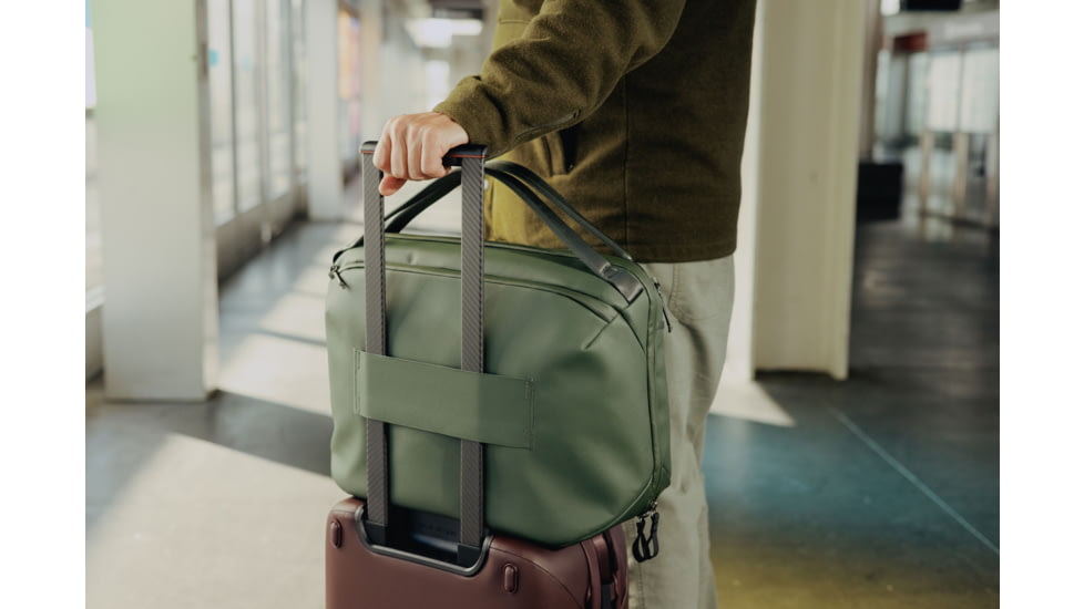Peak Design 25L Travel Weekender, Sage, Large, BTRW-25-SG-2