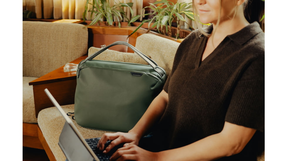 Peak Design 25L Travel Weekender, Sage, Large, BTRW-25-SG-2