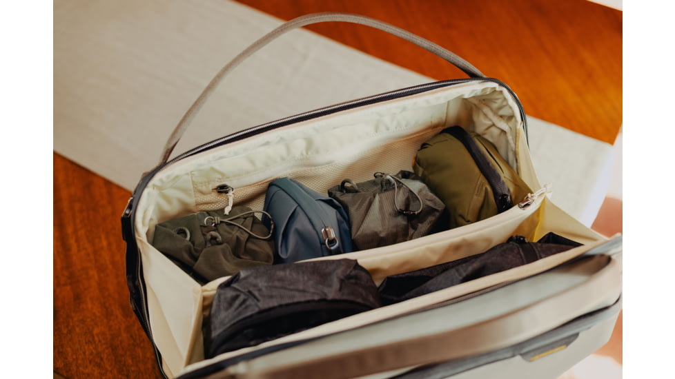 Peak Design 25L Travel Weekender, Stone, Large, BTRW-25-ST-2