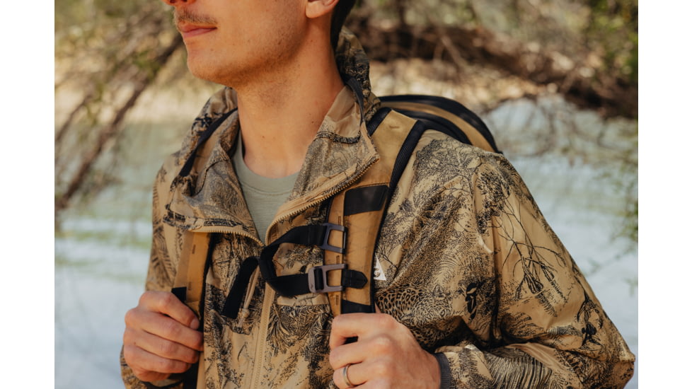 Peak Design 30 Liters Travel Backpack, Coyote, BTR-30-CY-3