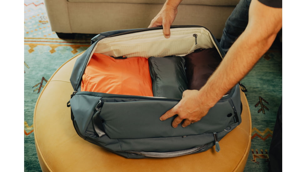 Peak Design 65 Liters Travel Duffelpack, Ocean, BTRDP-65-DS-3