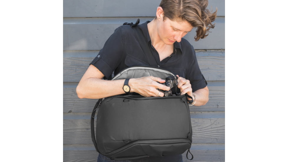 Peak Design Everyday 20 Liters Zip Backpack, Black, BEDBZ-20-BK-2