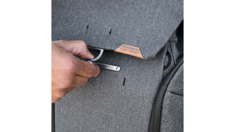 Peak Design Everyday 30 Liters Zip Backpack, Charcoal, BEDB-30-CH-2