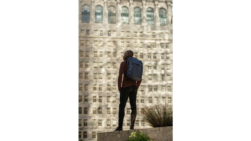 Peak Design Everyday V2 Backpack, 30 Liters, Midnight, BEDB-30-MN-3