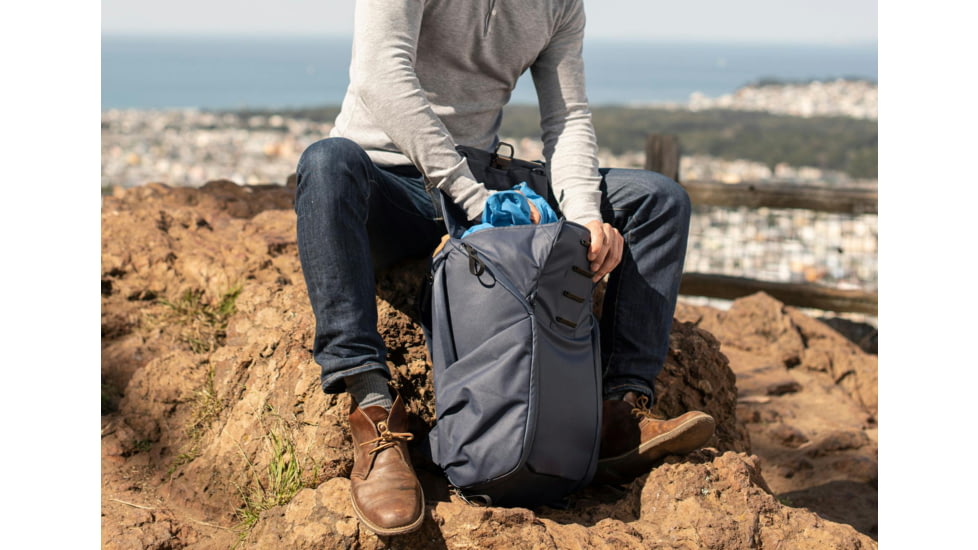 Peak Design Everyday V2 Backpack, 30 Liters, Midnight, BEDB-30-MN-3