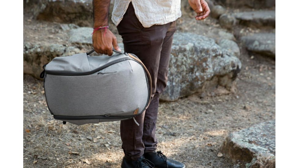 Peak Design Everyday Zip V2 Backpack, 20 Liters, Ash, BEDBZ-20-AS-3