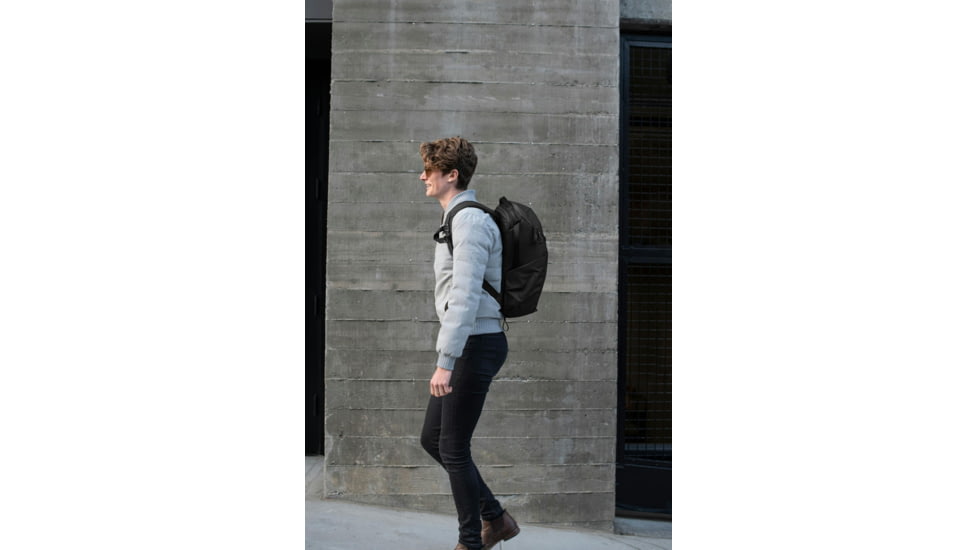 Peak Design Everyday Zip V2 Backpack, 20 Liters, Black, BEDBZ-20-BK-3