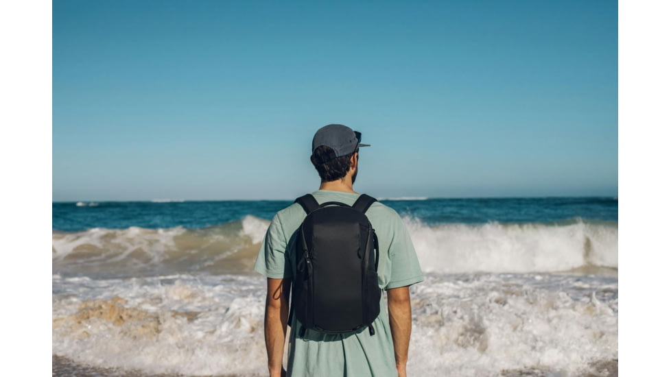 Peak Design Everyday Zip V2 Backpack, 20 Liters, Black, BEDBZ-20-BK-3