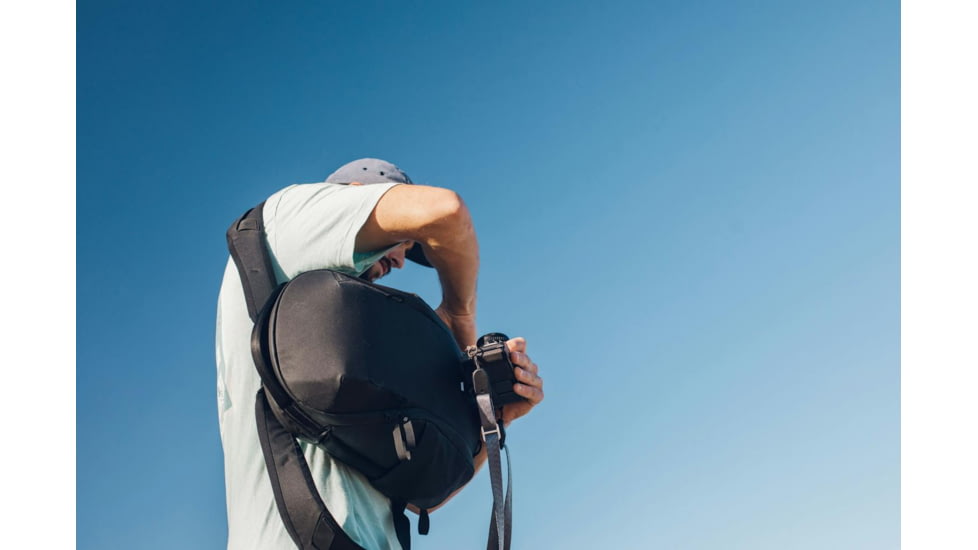 Peak Design Everyday Zip V2 Backpack, 20 Liters, Black, BEDBZ-20-BK-3