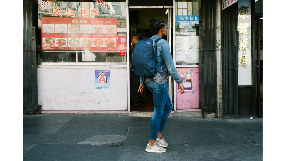 Peak Design Everyday Zip V2 Backpack, 20 Liters, Midnight, BEDBZ-20-MN-3