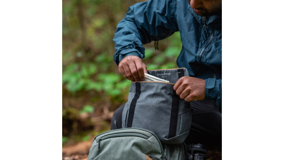 Peak Design Field Pouch V2, Charcoal, BP-CH-3