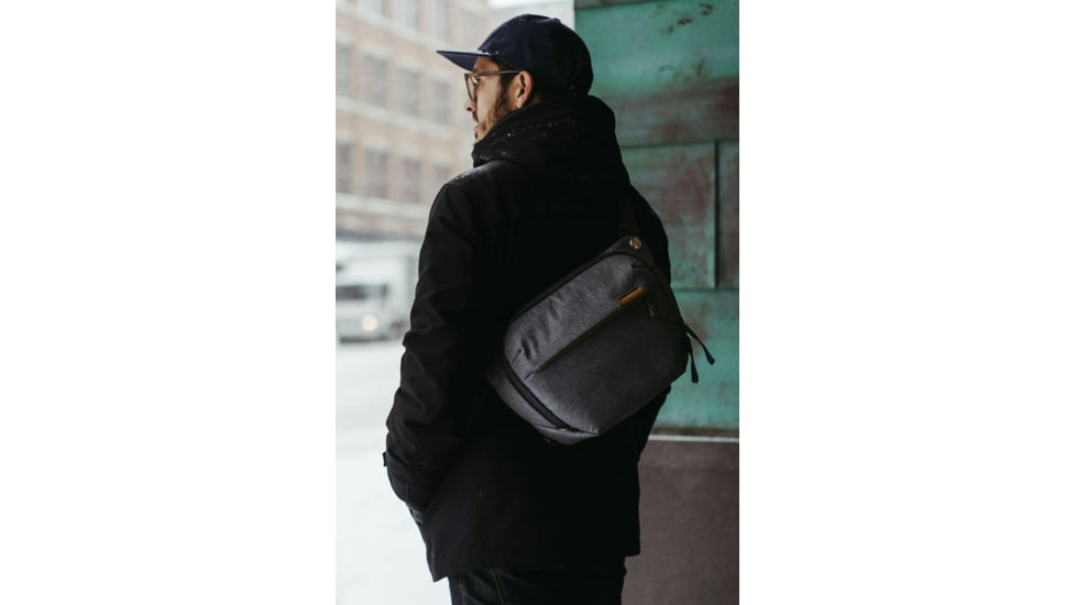 Peak Design V2 Everyday Sling, 6 Liters, Ash, BEDS-6-AS-3