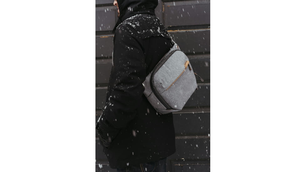 Peak Design V2 Everyday Sling, 6 Liters, Ash, BEDS-6-AS-3