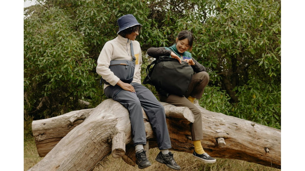 Peak Design V2 Everyday Totepack, 20 Liters, Black, BEDTP-20-BK-3