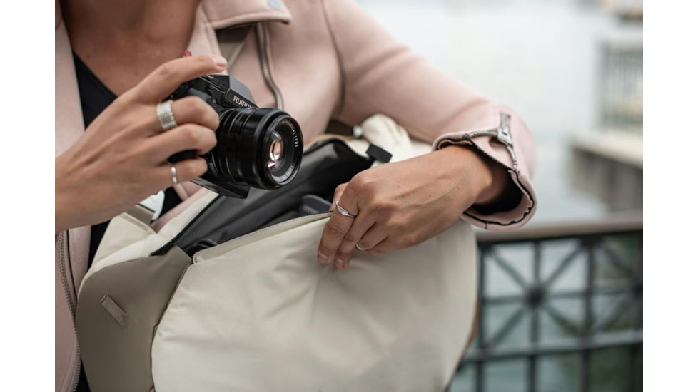 Peak Design V2 Everyday Totepack, 20 Liters, Bone, BEDTP-20-BO-3