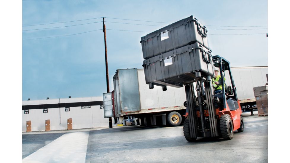 Pelican 0550 Transport Case w/out Foam - Black 0550-001-110