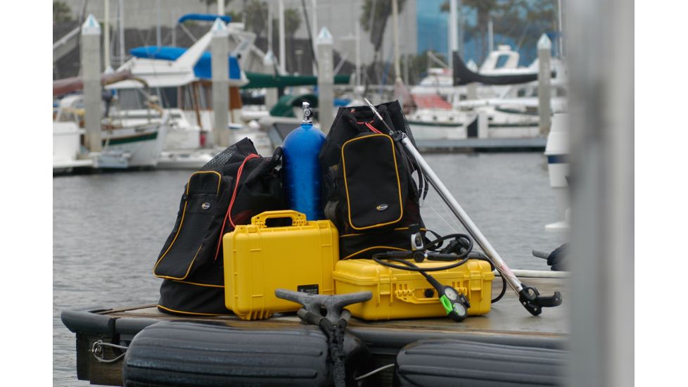 Pelican 1450NF Protector Waterproof Crushproof Medium Case, Yellow - No Foam