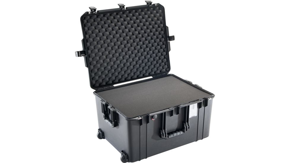 Pelican 1637 Air w/ Foam, Black, 016370-0000-110