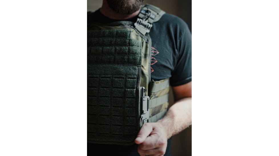 Premier Body Armor Core Mission Plate Carrier, Universal Fit, MultiCam Tropic, 10x12 inch, CMPC-MCT-DLR