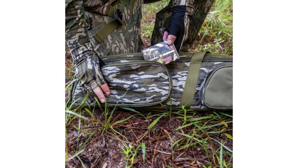 Primos Hunting Shotgun Case, 52in, Hang Tag, Mossy Oak Bottomland, 65636