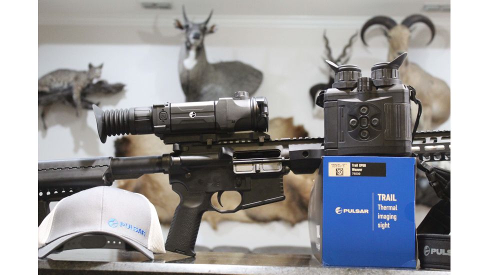 Pulsar Accolade XQ38 Thermal Binoculars, Black, PL77411