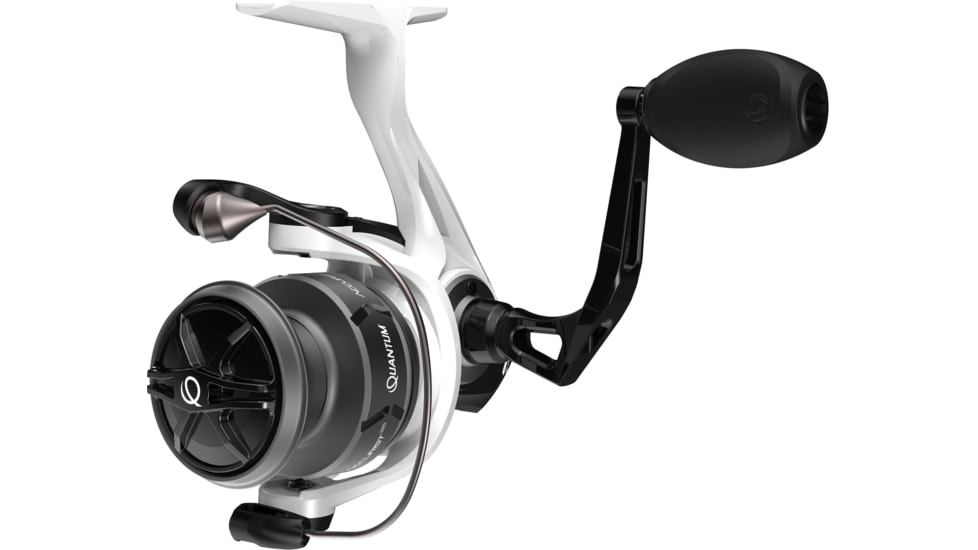 Lew's Classic Pro Baitcast Reel, RH Retrieve, 7.5-1 Ratio, 4+1 Bearings, Clam Pack, CP1SHC