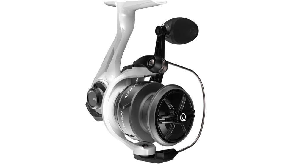 Lew's Classic Pro Baitcast Reel, RH Retrieve, 7.5-1 Ratio, 4+1 Bearings, Clam Pack, CP1SHC