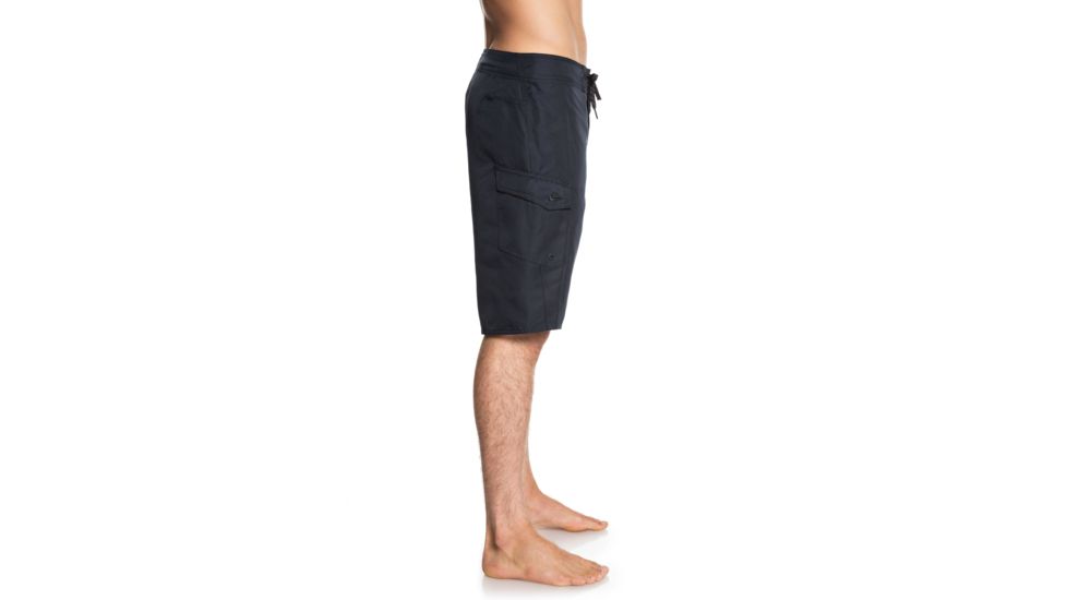 Quiksilver Manic Solid 21 Inch Boardshorts - Mens, Black, 32, EQYBS04089-KVJ0-32