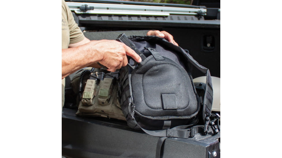 Red Rock Outdoor Gear Renegade Sling Pack, Black, 80132BLK