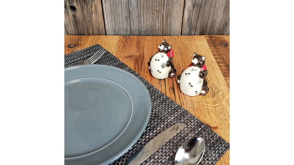Rivers Edge Salt and Pepper Shakers, Bear, 2055