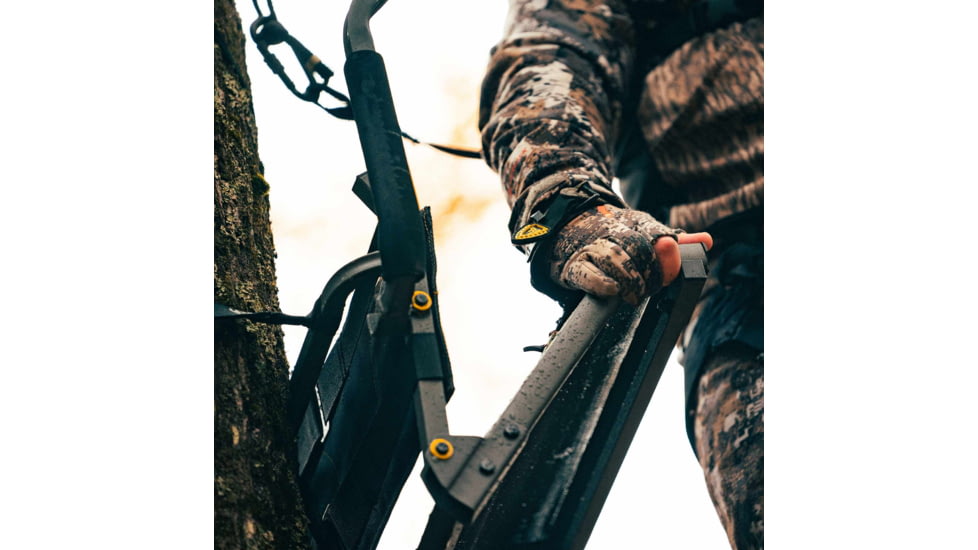 Rivers Edge Treestands 15ft Climbing Stick, Black RE724