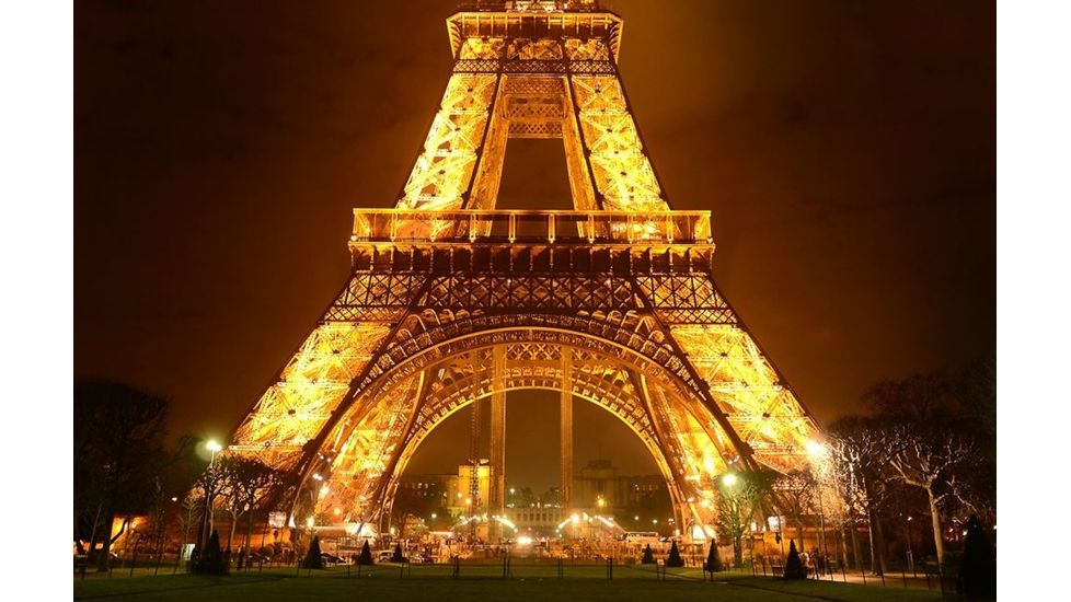 Rokinon 12mm F2.0 Ultra Wide Angle Camera Lens for Sony E-Mount, Silver RK12M-E-SIL