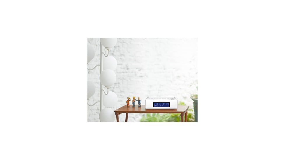 Sangean HD AM/FM-RBDS Digital Tuning Clock Radio w/USB Phone Charging, White, Small, HDR-15