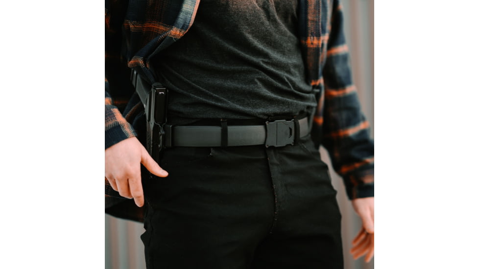 Shield Arms Glove Latch Apogee Polyester Belt by Boxer, One-Size, Buckle Closure, 1.5in Width, Black Strap, APOBLKREGBUCBLKST