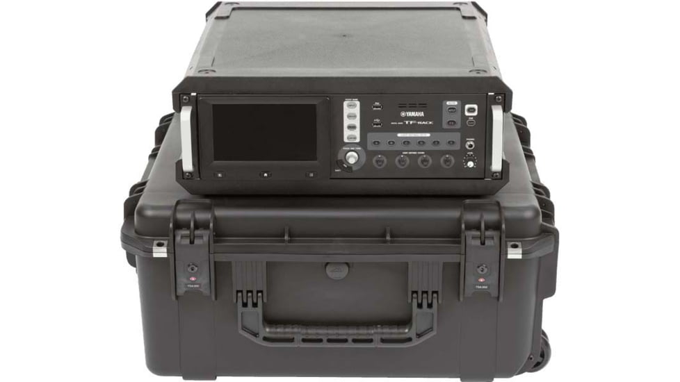 SKB Cases Seres Case Wth Removeable 3U Injecton Molded 20in Rack Cage, Tsa Lockng Latches, Wheels, 3I-2424M103U