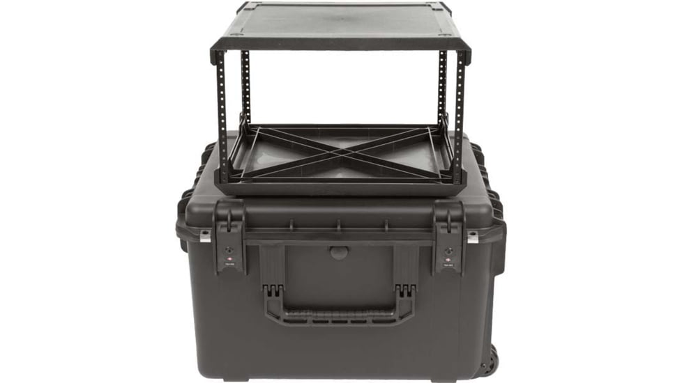 SKB Cases Seres Case Wth Removeable 6U Injecton Molded 20in Rack Cage, Tsa Lockng Latches, Wheels, 3I-2424M146U