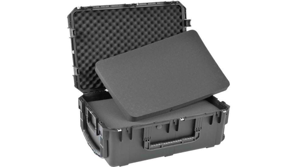 SKB Cases Seres Injecton Molded Ml-Standard Waterproof - Case 30inx19inx12in W/Wheels, Cubed Foam, 3I-3019-12BC