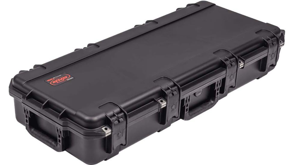 SKB Cases Seres Injecton Molded Ml-Standard Waterproof - Case 36inx14inx6in W/Wheels, Empty, 3I-3614-6B-E