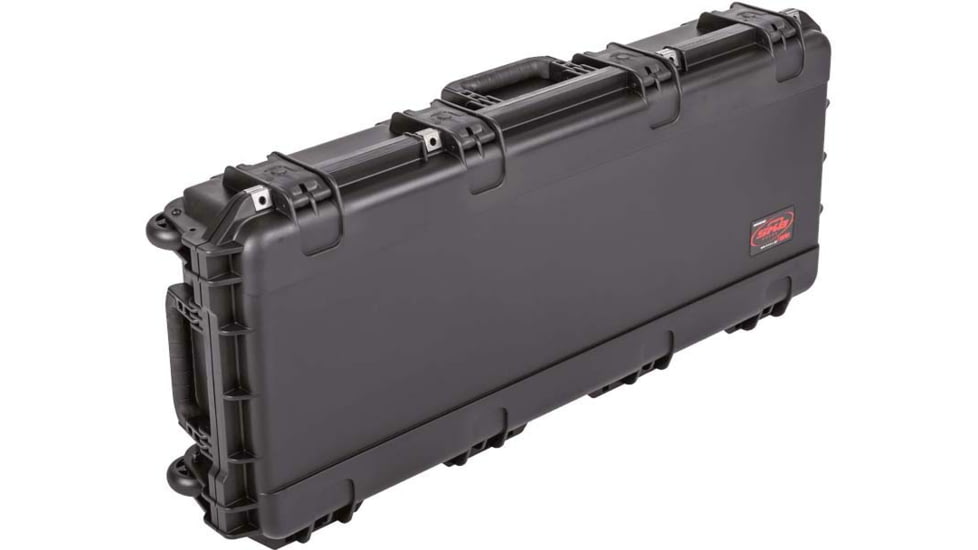 SKB Cases Seres Injecton Molded Ml-Standard Waterproof - Case 36inx14inx6in W/Wheels, Empty, 3I-3614-6B-E