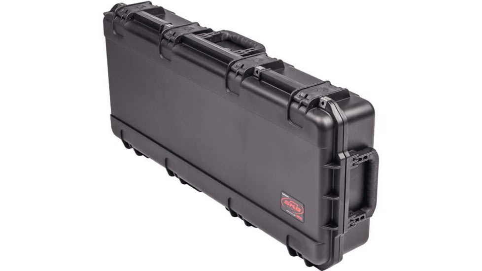 SKB Cases Seres Injecton Molded Ml-Standard Waterproof - Case 36inx14inx6in W/Wheels, Empty, 3I-3614-6B-E