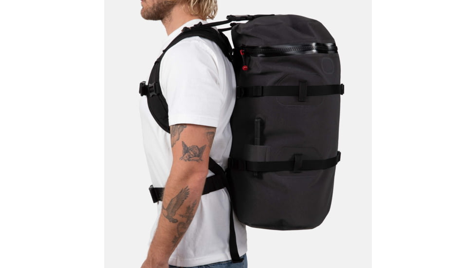 SLNT Submersible Cylinder Faraday Backpack, USA Berry Compliant, Black, 40L, DFT-40L-BER-B
