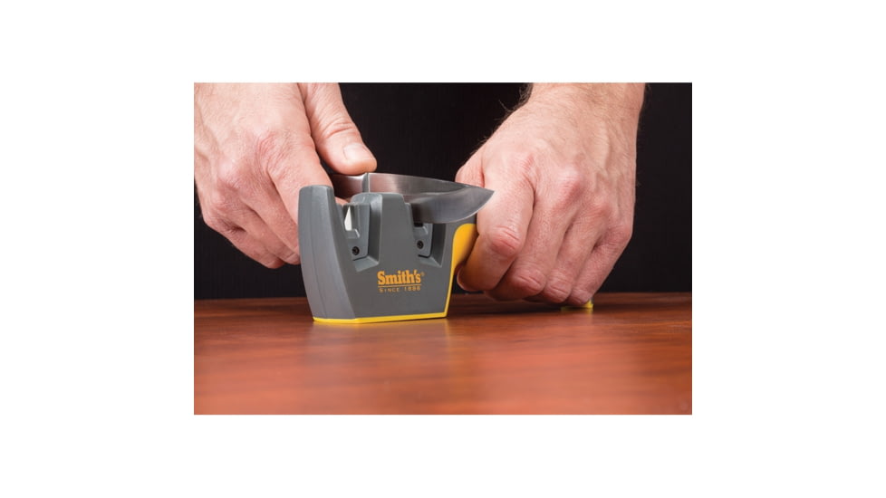 Smith's Sharpeners Edge Pro Combo, 8.5in Overall, 3.5in Satin SS Blade, Black Synthetic Handle, Black, 50970