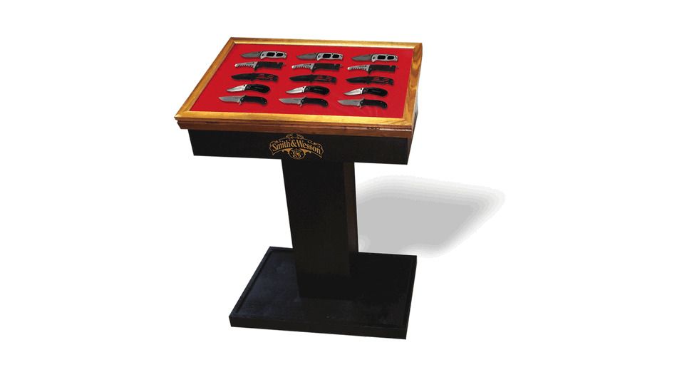 PEDESTAL DISPLAY